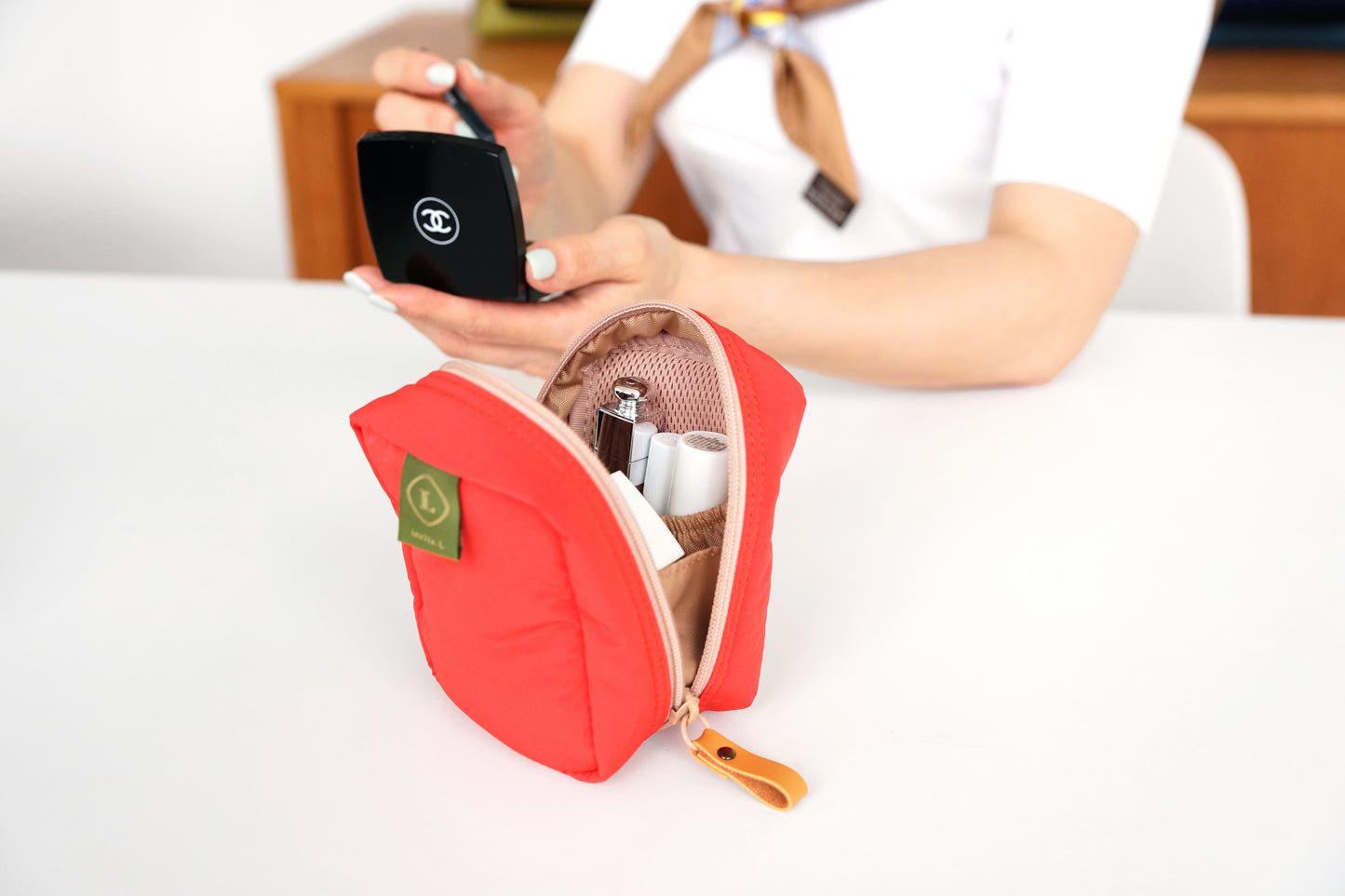 Standing makeup bag-in-bag Single